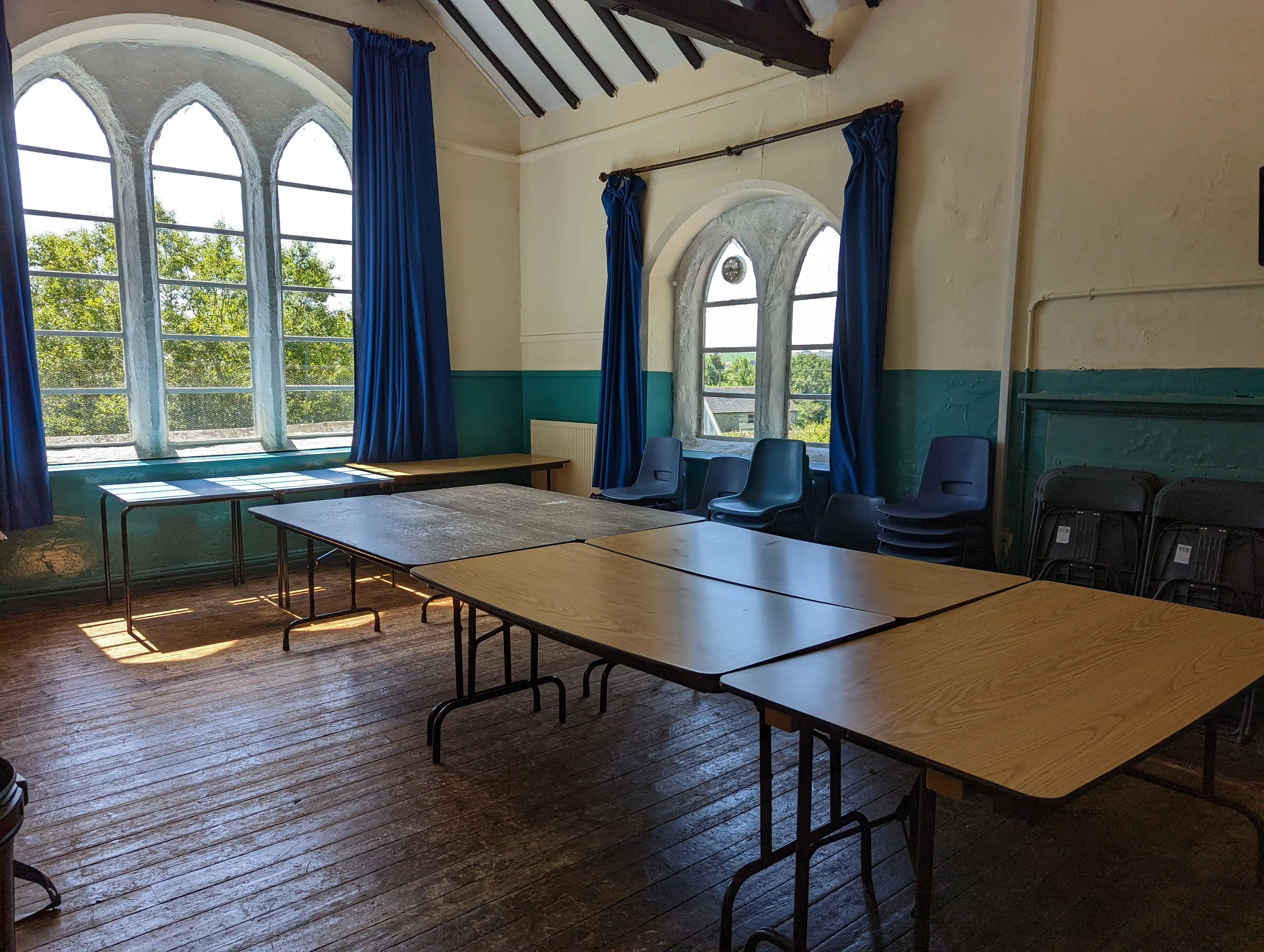 Dining room table